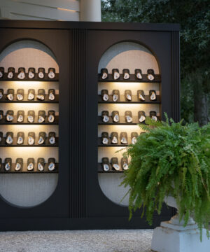 Oyster Escort Display