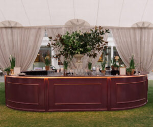 Full Oval Bar, 8 Piece